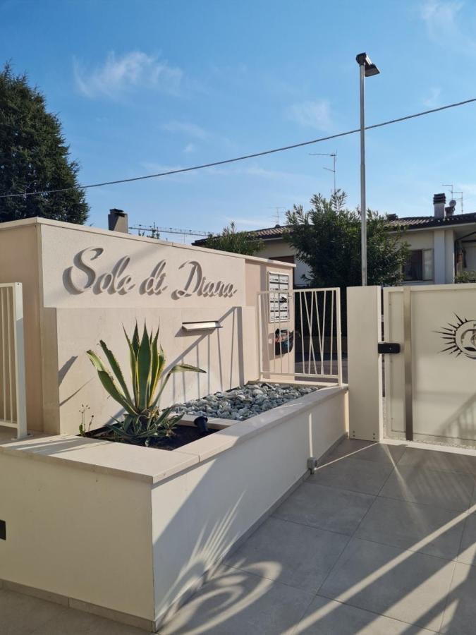 Sole Di Diana Luxury Apartments Peschiera del Garda Luaran gambar