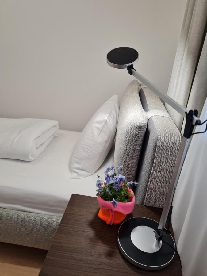 Sole Di Diana Luxury Apartments Peschiera del Garda Luaran gambar
