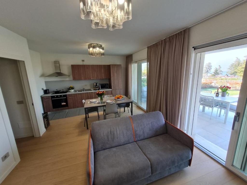 Sole Di Diana Luxury Apartments Peschiera del Garda Luaran gambar