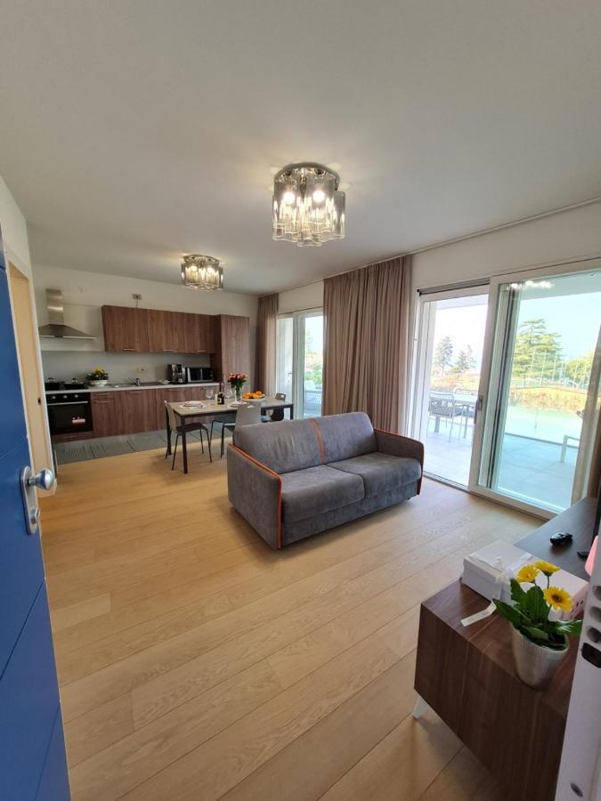 Sole Di Diana Luxury Apartments Peschiera del Garda Luaran gambar