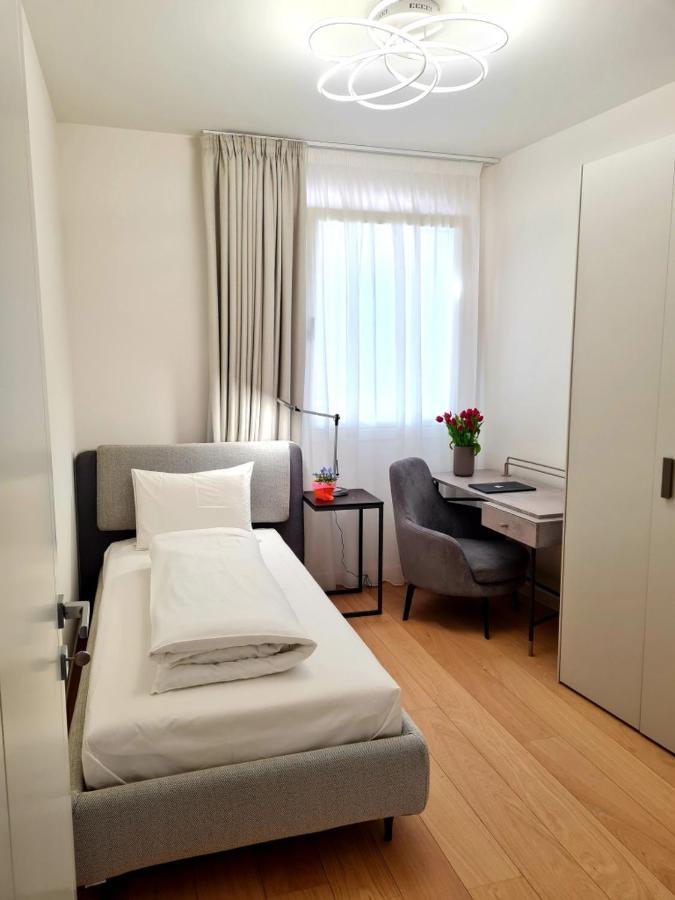 Sole Di Diana Luxury Apartments Peschiera del Garda Luaran gambar