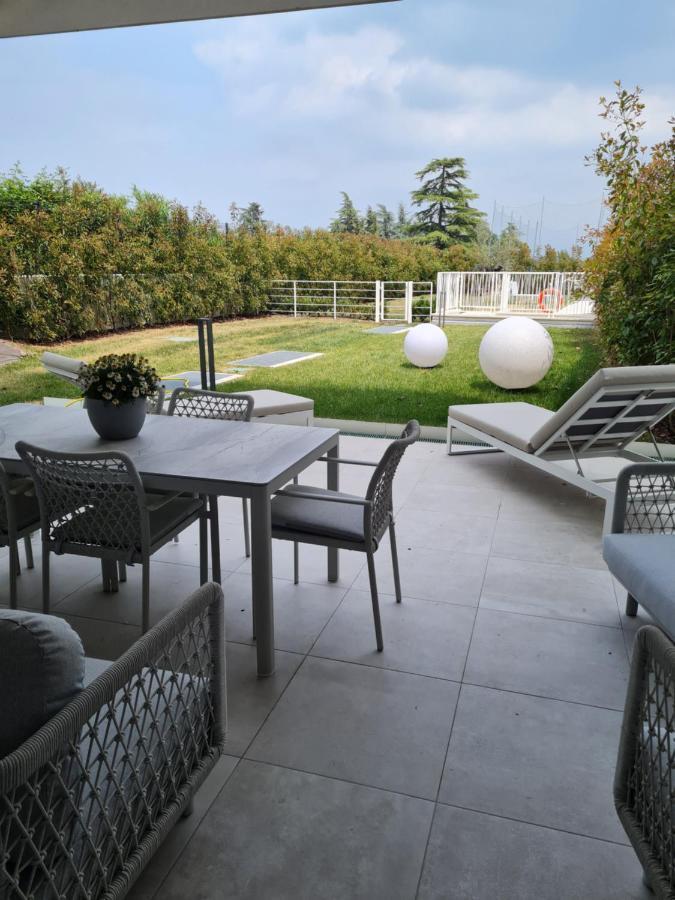 Sole Di Diana Luxury Apartments Peschiera del Garda Luaran gambar