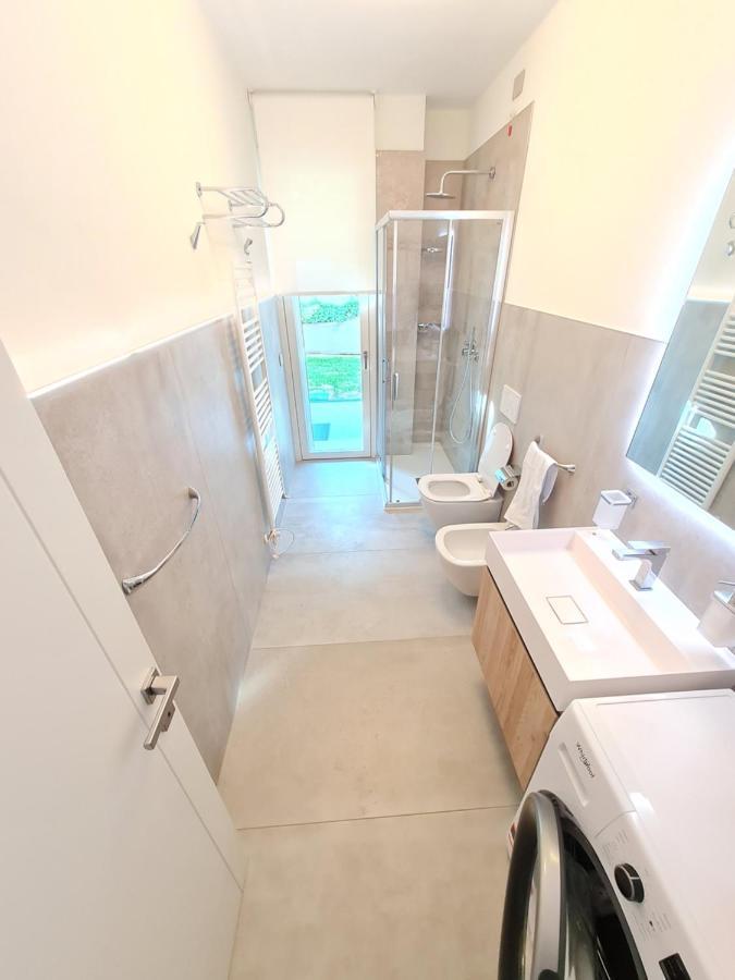 Sole Di Diana Luxury Apartments Peschiera del Garda Luaran gambar
